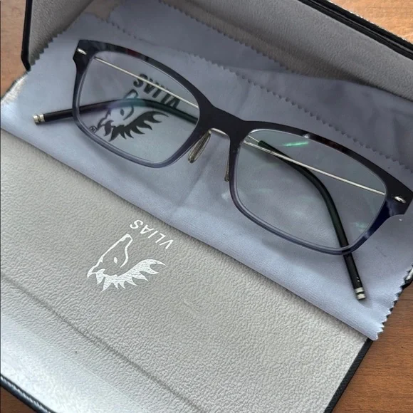 Blue light blocking glasses - Picture 1 of 6